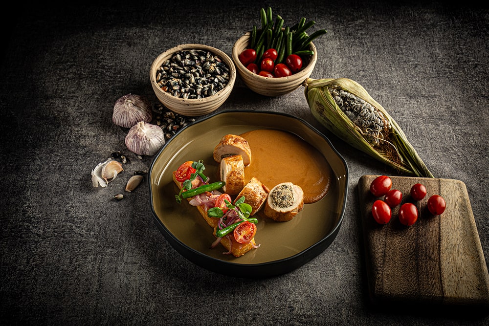 PECHUGA DE POLLO RELLENA EN MOLE ENCACAHUATADO